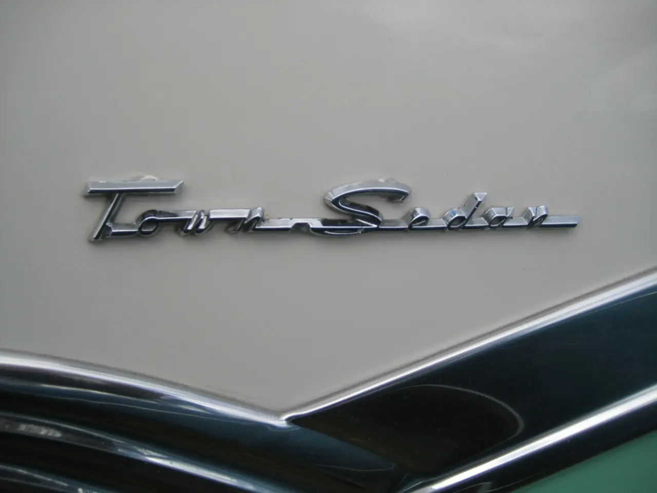 Refining Artificial Intelligence Algorithms for Patent Research