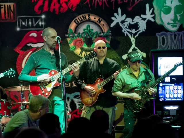 Hardwell unveils the second-to-last song from his upcoming album, dubbed 'Self Destruct'. Give it a...