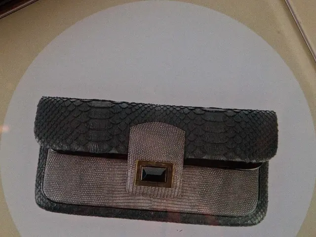 Woman incurs substantial financial loss in a love scam through online communication