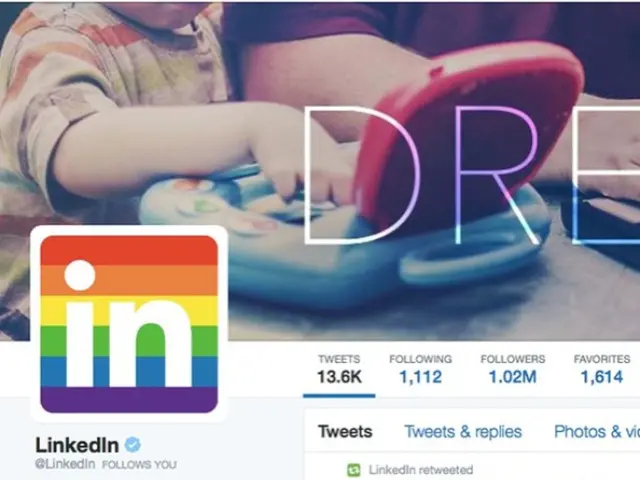 Is it true that scheduling LinkedIn posts may negatively impact user engagement?