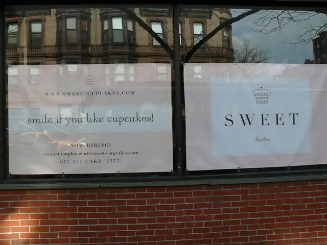 Manipulating Windows 11 and Windows 10 configurations using Winaero Tweaker - effortlessly...