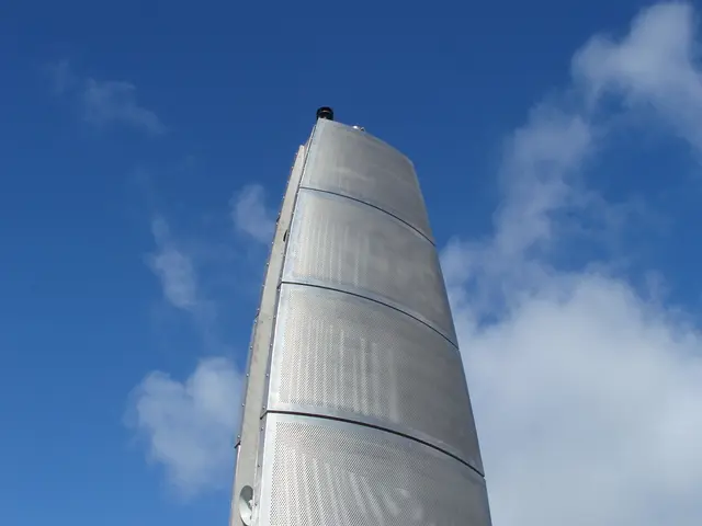 Audio company DAS delivers music from a Miami rooftop, offering a melodious experience.