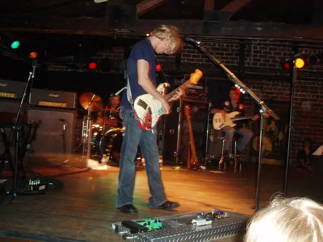 Amplified innovation in digital guitar setups: Laney broadens its FRFR active speaker line,...