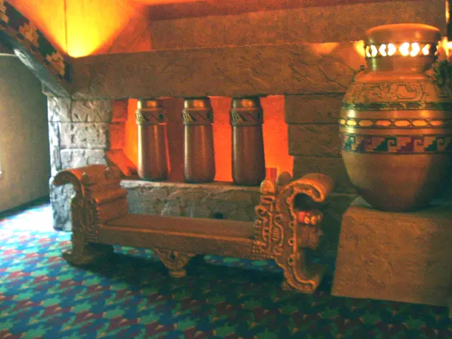 Bronze Crafting Innovations in the Zhou Dynasty: Advancements in Bronze Technology