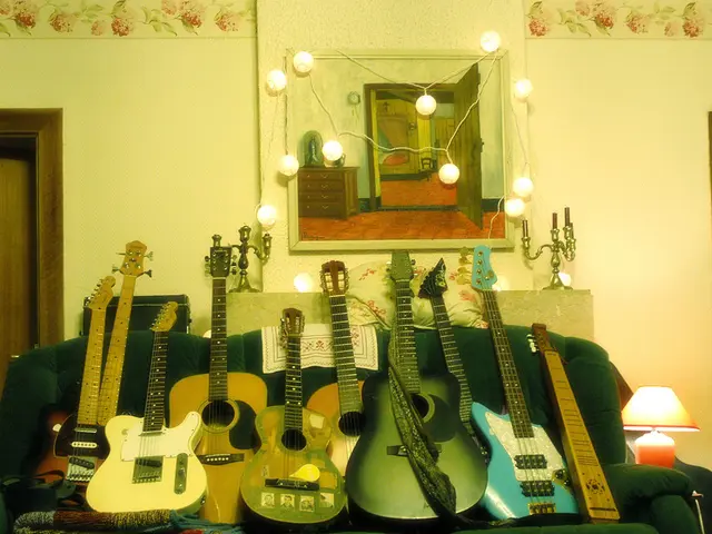 Reinvented a Typical Metal Screw to Address a Persistent Issue in Flat Dwellings