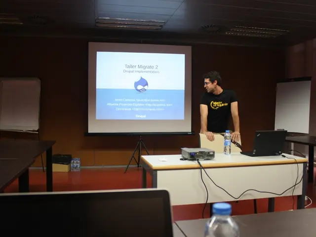 Brings giant-screen household amusement to even the smallest of living spaces with the Yaber K3030s