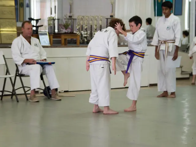 Colliding Problems in Artificial Intelligence and Quantum Computer Technology