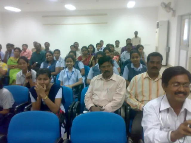 Groundbreaking Gadget Proven to Revolutionize Restless Nights for Heat-Sensitive Individuals