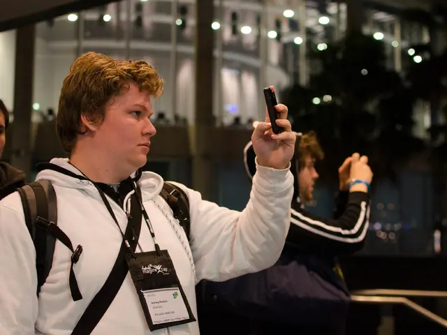 Apple seeks to produce its next round of chips at Samsung's Texas manufacturing facility