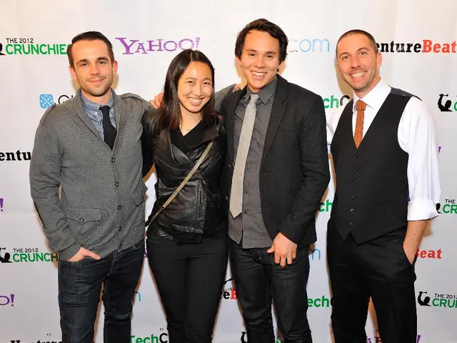 Strategies and Recommendations for Broadcasting Live on Instagram